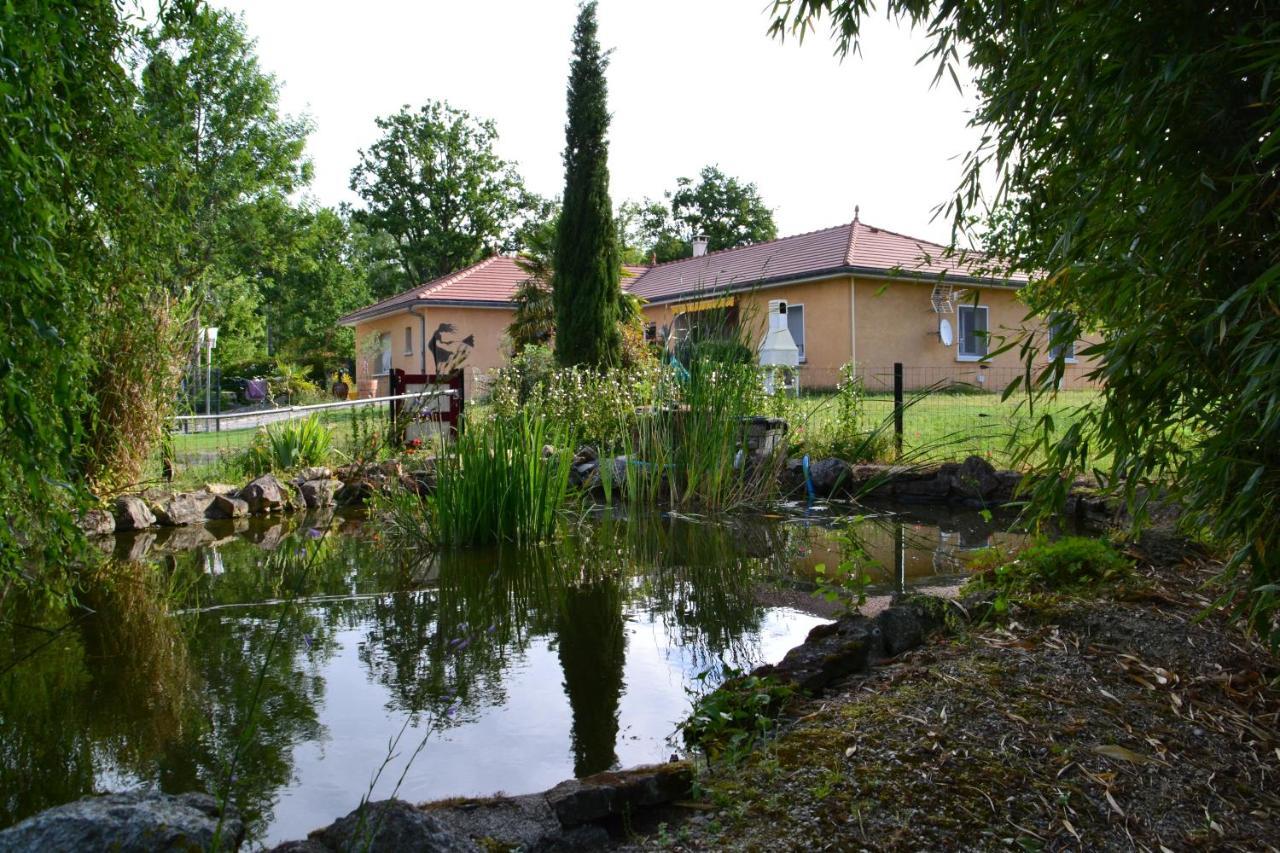Alaguyauder le KOTA Bed & Breakfast Chatillon-sur-Broue Bagian luar foto