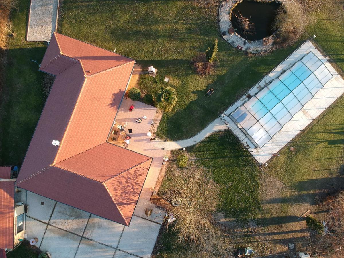 Alaguyauder le KOTA Bed & Breakfast Chatillon-sur-Broue Bagian luar foto